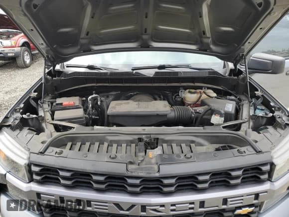 ✅ 2019 Chevrolet Silverado 1500 Custom • VIN: 3GCPYBEH4KG218460 • Lot: 66940715. Wystawiony na Copart z przebiegiem 64 480 mil. Bezpłatny archiwum sprzedaży aukcyjnych z USA i szczegółowy raport historii pojazdu na DreamBid. Zdjęcie 11.