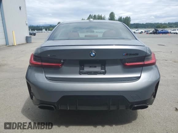 ✅ 2024 BMW 3 Series M340i xDrive • VIN: 3MW49FF09R8E37920 • Lot: 57949985. Wystawiony na Copart z przebiegiem 6 816 mil. Bezpłatny archiwum sprzedaży aukcyjnych z USA i szczegółowy raport historii pojazdu na DreamBid. Zdjęcie 6.