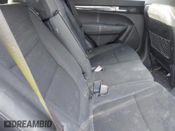 ✅ 2014 Kia Sorento LX • VIN: 5XYKT3A68EG441879 • Лот: 43689692. Опубликован ранее на IAAI с пробегом 110 022 миль. Бесплатный доступ к архиву аукционных продаж из США и подробный отчёт об истории автомобиля на DreamBid. Изображение 8.