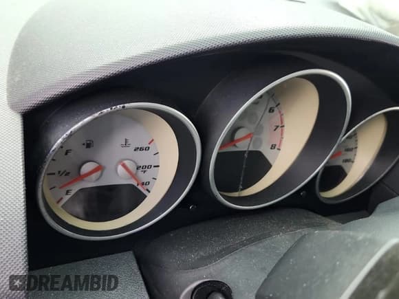 ✅ 2008 Dodge Caliber • VIN: 1B3HB68F78D620455 • Lot: 85897585. Wystawiony na Copart z przebiegiem Nie podano. Bezpłatny archiwum sprzedaży aukcyjnych z USA i szczegółowy raport historii pojazdu na DreamBid. Zdjęcie 7.