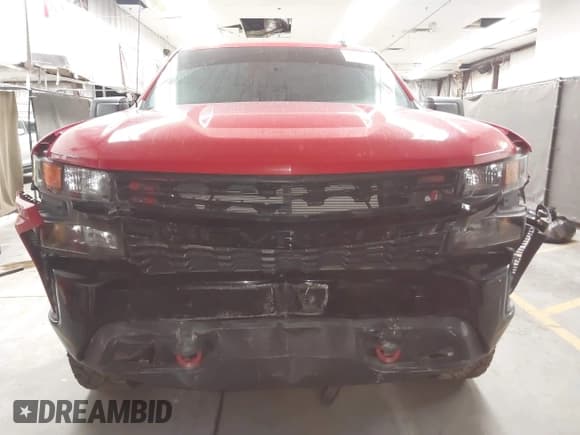 ✅ 2019 Chevrolet Silverado 1500 Custom Trail Boss • VIN: 1GCPYCEF5KZ385706 • Lot: 42999964. Wystawiony na IAAI z przebiegiem 48 702 mil. Bezpłatny archiwum sprzedaży aukcyjnych z USA i szczegółowy raport historii pojazdu na DreamBid. Zdjęcie 6.