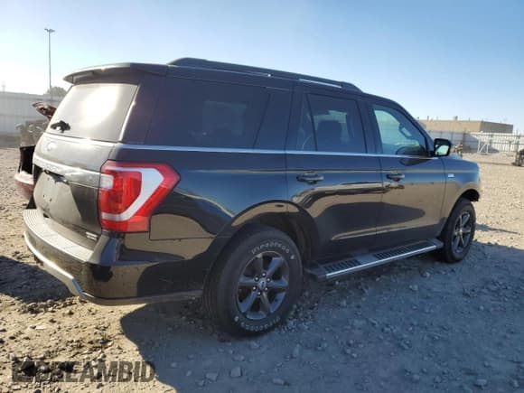✅ 2019 Ford Expedition XLT • VIN: 1FMJU1JT0KEA80540 • Lot: 93003655. Wystawiony na Copart z przebiegiem 123 736 mil. Bezpłatny archiwum sprzedaży aukcyjnych z USA i szczegółowy raport historii pojazdu na DreamBid. Zdjęcie 3.