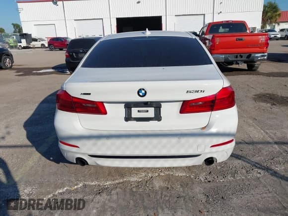 ✅ 2019 BMW 5 Series 530i xDrive • VIN: WBAJA7C58KWC77674 • Лот: 43717345. Опубликован ранее на IAAI с пробегом 97 457 миль. Бесплатный доступ к архиву аукционных продаж из США и подробный отчёт об истории автомобиля на DreamBid. Изображение 16.