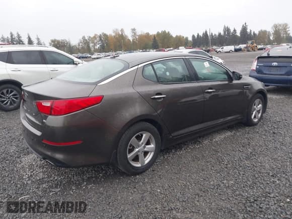 ✅ 2015 Kia Optima LX • VIN: 5XXGM4A73FG393490 • Lot: 43536650. Wystawiony na IAAI z przebiegiem Nie podano. Bezpłatny archiwum sprzedaży aukcyjnych z USA i szczegółowy raport historii pojazdu na DreamBid. Zdjęcie 4.