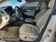 ✅ 2014 Volkswagen Jetta SE • VIN: 3VWD17AJ2EM289009 • Lot: 84212895. Listed on Copart with 91,991 mi. Free auction sales archive from the USA and detailed vehicle history report at DreamBid. Image 7.