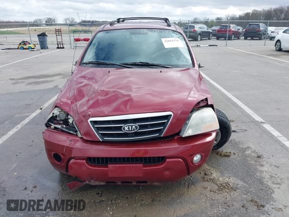 ✅ 2007 Kia Sorento LX • VIN: KNDJC736775669920 • Лот: 42021216. Опубликован ранее на IAAI с пробегом 203 000 миль. Бесплатный доступ к архиву аукционных продаж из США и подробный отчёт об истории автомобиля на DreamBid. Изображение 6.