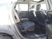 ✅ 2018 Chevrolet Traverse LT • VIN: 1GNEVHKW4JJ131782 • Lot: 46813984. Wystawiony na Copart z przebiegiem 94 668 mil. Bezpłatny archiwum sprzedaży aukcyjnych z USA i szczegółowy raport historii pojazdu na DreamBid. Zdjęcie 11.