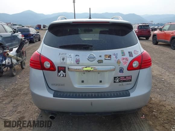 ✅ 2013 Nissan Rogue S • VIN: JN8AS5MV2DW613813 • Lot: 43184677. Listed on IAAI with 131,652 mi. Free auction sales archive from the USA and detailed vehicle history report at DreamBid. Image 16.