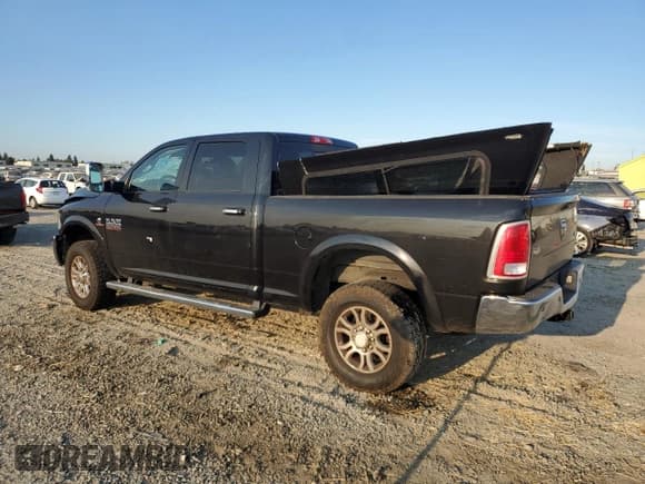✅ 2015 Ram 2500 Laramie • VIN: 3C6UR5FL1FG694733 • Lot: 69471665. Wystawiony na Copart z przebiegiem 149 911 mil. Bezpłatny archiwum sprzedaży aukcyjnych z USA i szczegółowy raport historii pojazdu na DreamBid. Zdjęcie 2.