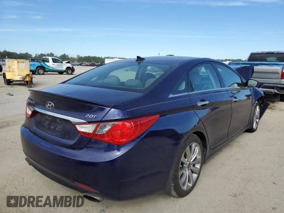 ✅ 2012 Hyundai Sonata Limited • VIN: 5NPEC4AB1CH475006 • Lot: 43187934. Listed on Copart with 147,616 mi. Free auction sales archive from the USA and detailed vehicle history report at DreamBid. Image 3.