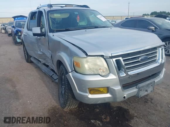 ✅ 2010 Ford Explorer Sport Trac Limited • VIN: 1FMEU3DE7AUF04603 • Лот: 43108658. Опубликован ранее на IAAI с пробегом 221 346 миль. Бесплатный доступ к архиву аукционных продаж из США и подробный отчёт об истории автомобиля на DreamBid. Изображение 1.