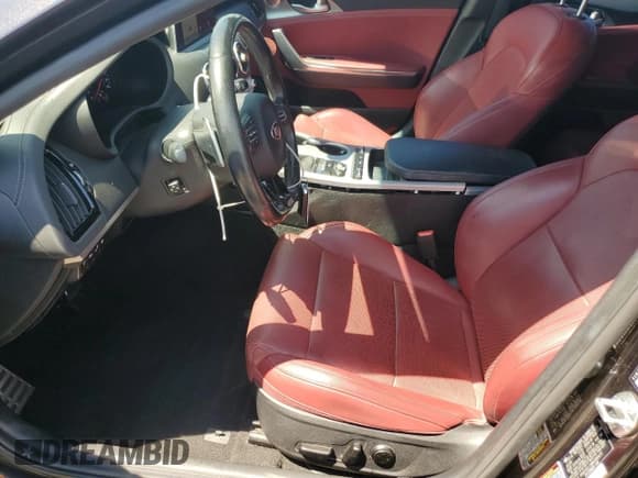 ✅ 2021 Kia Stinger GT1 • VIN: KNAE45LC8M6088423 • Lot: 70941125. Wystawiony na Copart z przebiegiem 61 071 mil. Bezpłatny archiwum sprzedaży aukcyjnych z USA i szczegółowy raport historii pojazdu na DreamBid. Zdjęcie 7.