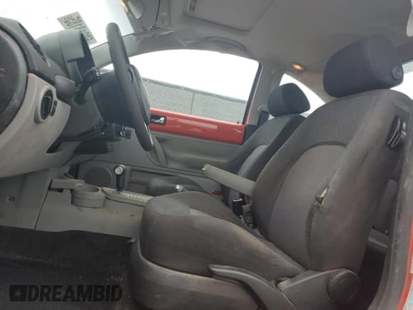 ✅ 2003 Volkswagen Beetle GLS • VIN: 3VWCK21C93M413657 • Lot: 50318185. Listed on Copart with 129,152 mi. Free auction sales archive from the USA and detailed vehicle history report at DreamBid. Image 7.