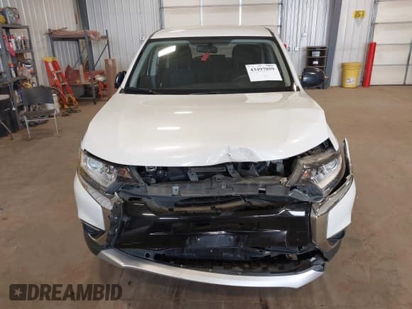 ✅ 2018 Mitsubishi Outlander ES • VIN: JA4AZ2A37JZ005752 • Lot: 43497059. Listed on IAAI with 63,459 mi. Free auction sales archive from the USA and detailed vehicle history report at DreamBid. Image 12.