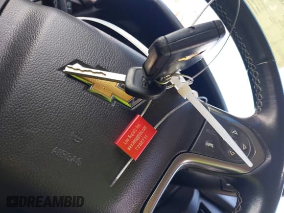 ✅ 2020 Chevrolet Suburban LT • VIN: 1GNSCHKC2LR305366 • Lot: 42080587. Wystawiony na IAAI z przebiegiem 163 540 mil. Bezpłatny archiwum sprzedaży aukcyjnych z USA i szczegółowy raport historii pojazdu na DreamBid. Zdjęcie 11.