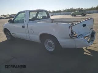 ✅ 1997 GMC Sonoma SLS • VIN: 1GTCS14X1VK519011 • Lot: 75928784. Listed on Copart with 173,311 mi. Free auction sales archive from the USA and detailed vehicle history report at DreamBid. Image 2.