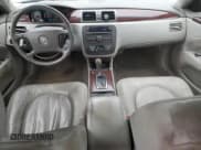 ✅ 2010 Buick Lucerne CXL-3 • VIN: 1G4HE5EM1AU102359 • Lot: 50722095. Wystawiony na Copart z przebiegiem 177 683 mil. Bezpłatny archiwum sprzedaży aukcyjnych z USA i szczegółowy raport historii pojazdu na DreamBid. Zdjęcie 8.