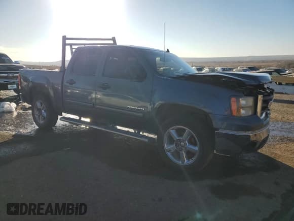 ✅ 2010 GMC Sierra 1500 • VIN: 3GTXKVE26AG101850 • Lot: 82770984. Wystawiony na Copart z przebiegiem 175 714 mil. Bezpłatny archiwum sprzedaży aukcyjnych z USA i szczegółowy raport historii pojazdu na DreamBid. Zdjęcie 4.