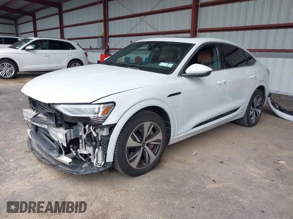 ✅ 2024 Audi Q8 e-tron Sportback S line Premium Plus • VIN: WA1CAAGE2RB024796 • Lot: 43064717. Listed on IAAI with 27,365 mi. Free auction sales archive from the USA and detailed vehicle history report at DreamBid. Image 20.