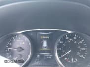 ✅ 2016 Nissan Rogue S • VIN: JN8AT2MTXGW010493 • Lot: 42852275. Wystawiony na IAAI z przebiegiem 131 087 mil. Bezpłatny archiwum sprzedaży aukcyjnych z USA i szczegółowy raport historii pojazdu na DreamBid. Zdjęcie 7.