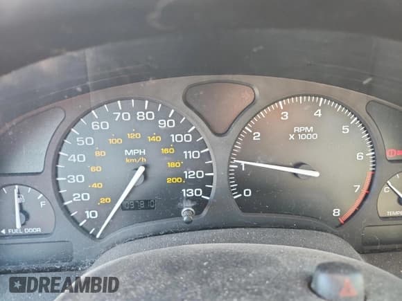 ✅ 2001 Saturn SL • VIN: 1G8ZJ52791Z240943 • Lot: 92413055. Wystawiony na Copart z przebiegiem 97 810 mil. Bezpłatny archiwum sprzedaży aukcyjnych z USA i szczegółowy raport historii pojazdu na DreamBid. Zdjęcie 9.