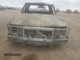 ✅ 1995 Chevrolet Silverado 2500 • VIN: 1GCGC29N1SE149202 • Lot: 66687615. Wystawiony na Copart z przebiegiem Nie podano. Bezpłatny archiwum sprzedaży aukcyjnych z USA i szczegółowy raport historii pojazdu na DreamBid. Zdjęcie 5.