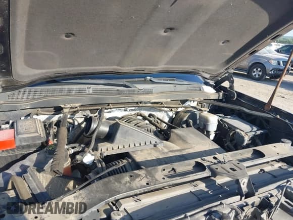 ✅ 2014 Chevrolet Silverado 1500 LT • VIN: 1GCVKREH9EZ324568 • Lot: 42807514. Wystawiony na IAAI z przebiegiem 137 214 mil. Bezpłatny archiwum sprzedaży aukcyjnych z USA i szczegółowy raport historii pojazdu na DreamBid. Zdjęcie 10.