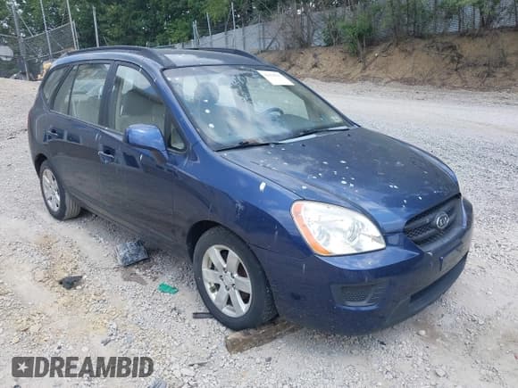 ✅ 2008 Kia Rondo LX • VIN: KNAFG526387185844 • Lot: 42950185. Wystawiony na IAAI z przebiegiem 118 232 mil. Bezpłatny archiwum sprzedaży aukcyjnych z USA i szczegółowy raport historii pojazdu na DreamBid. Zdjęcie 1.