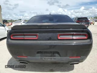 ✅ 2020 Dodge Challenger SXT • VIN: 2C3CDZAG3LH110112 • Lot: 71222393. Wystawiony na Copart z przebiegiem 75 628 mil. Bezpłatny archiwum sprzedaży aukcyjnych z USA i szczegółowy raport historii pojazdu na DreamBid. Zdjęcie 6.