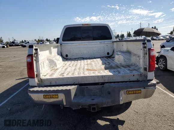 ✅ 2008 Ford F-250 XL • VIN: 1FTSX20538EB18327 • Лот: 85194085. Опубликован ранее на Copart с пробегом 238 247 миль. Бесплатный доступ к архиву аукционных продаж из США и подробный отчёт об истории автомобиля на DreamBid. Изображение 6.