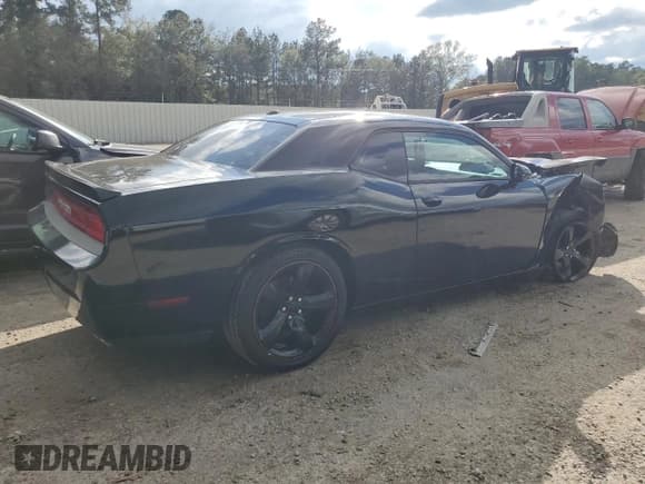 ✅ 2013 Dodge Challenger R/T Plus • VIN: 2C3CDYBT2DH685907 • Lot: 79652254. Wystawiony na Copart z przebiegiem 163 181 mil. Bezpłatny archiwum sprzedaży aukcyjnych z USA i szczegółowy raport historii pojazdu na DreamBid. Zdjęcie 3.