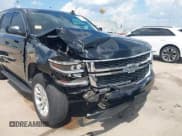 ✅ 2020 Chevrolet Tahoe LT • VIN: 1GNSCBKCXLR299233 • Lot: 43131742. Wystawiony na IAAI z przebiegiem 77 843 mil. Bezpłatny archiwum sprzedaży aukcyjnych z USA i szczegółowy raport historii pojazdu na DreamBid. Zdjęcie 6.