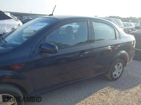 ✅ 2010 Chevrolet Aveo 1LT • VIN: KL1TD5DE3AB106265 • Lot: 42963899. Listed on IAAI with 99,454 mi. Free auction sales archive from the USA and detailed vehicle history report at DreamBid. Image 15.