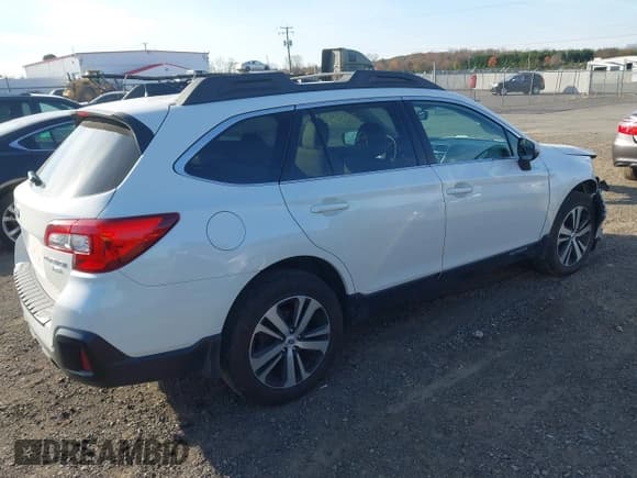 ✅ 2018 Subaru Outback Limited • VIN: 4S4BSENC6J3388639 • Lot: 43637309. Listed on IAAI with 83,471 mi. Free auction sales archive from the USA and detailed vehicle history report at DreamBid. Image 4.