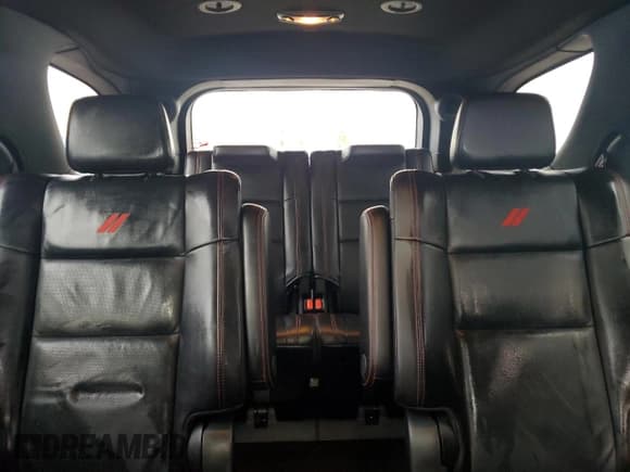 ✅ 2023 Dodge Durango R/T Plus • VIN: 1C4SDJCT2PC571555 • Lot: 90507875. Wystawiony na Copart z przebiegiem 81 005 mil. Bezpłatny archiwum sprzedaży aukcyjnych z USA i szczegółowy raport historii pojazdu na DreamBid. Zdjęcie 10.