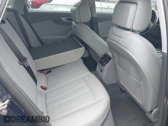 ✅ 2019 Audi A4 Prestige • VIN: WAUFNAF42KA028419 • Lot: 42760237. Listed on IAAI with 106,872 mi. Free auction sales archive from the USA and detailed vehicle history report at DreamBid. Image 8.