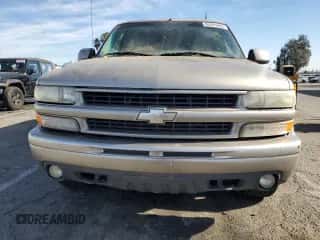 2002 Chevrolet Suburban Z71 с VIN 3GNFK16T02G237847, выставлен на аукционе Copart как лот 85391084 с пробегом 277 509 миль миль и Чистый • Clean title. История ставок и продаж доступна на DreamBid. Изображение 5.