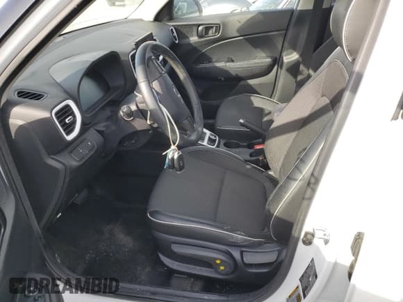 ✅ 2023 Hyundai Venue SEL • VIN: KMHRC8A33PU233651 • Лот: 50726695. Опубликован ранее на Copart с пробегом 8 587 миль. Бесплатный доступ к архиву аукционных продаж из США и подробный отчёт об истории автомобиля на DreamBid. Изображение 7.