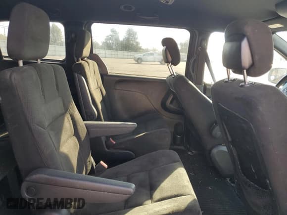 ✅ 2015 Dodge Grand Caravan SE • VIN: 2C4RDGBG1FR625410 • Lot: 91853525. Wystawiony na Copart z przebiegiem 168 116 mil. Bezpłatny archiwum sprzedaży aukcyjnych z USA i szczegółowy raport historii pojazdu na DreamBid. Zdjęcie 11.