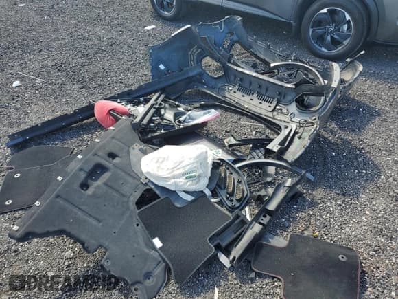 ✅ 2019 Alfa Romeo Stelvio Quadrifoglio • VIN: ZASPAKEV6K7C33796 • Lot: 89485225. Listed on Copart with 48,960 mi. Free auction sales archive from the USA and detailed vehicle history report at DreamBid. Image 12.