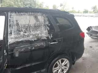 2012 Hyundai Santa Fe Limited z VIN 5XYZK3AB2CG168966, wystawiony jako IAAI lot #43377073 z przebiegiem 172 284 mil mil oraz . Historia ofert i sprzedaży dostępna na DreamBid. Obrazek 6.