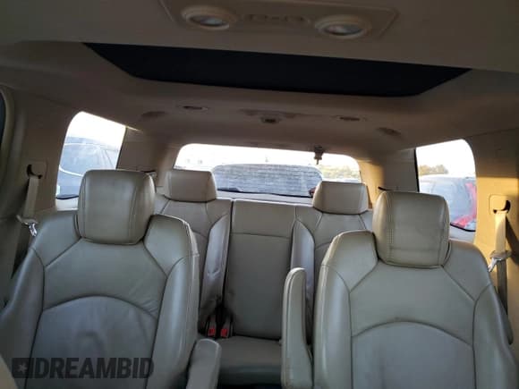 ✅ 2008 Saturn Outlook XR • VIN: 5GZER337X8J299328 • Lot: 90716145. Wystawiony na Copart z przebiegiem 148 425 mil. Bezpłatny archiwum sprzedaży aukcyjnych z USA i szczegółowy raport historii pojazdu na DreamBid. Zdjęcie 10.