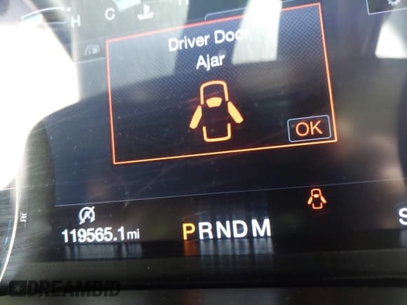 ✅ 2019 Ford Expedition Max Limited • VIN: 1FMJK2ATXKEA51137 • Lot: 42240744. Listed on IAAI with 119,565 mi. Free auction sales archive from the USA and detailed vehicle history report at DreamBid. Image 15.