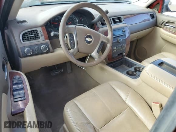 ✅ 2009 Chevrolet Silverado 1500 LTZ • VIN: 1GCEK39J59Z228078 • Lot: 85714895. Wystawiony na Copart z przebiegiem 244 939 mil. Bezpłatny archiwum sprzedaży aukcyjnych z USA i szczegółowy raport historii pojazdu na DreamBid. Zdjęcie 8.