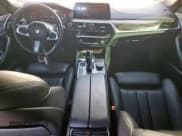 ✅ 2019 BMW 5 Series 530i • VIN: WBAJA5C50KWW35111 • Лот: 90245255. Опубликован ранее на Copart с пробегом 138 758 миль. Бесплатный доступ к архиву аукционных продаж из США и подробный отчёт об истории автомобиля на DreamBid. Изображение 8.