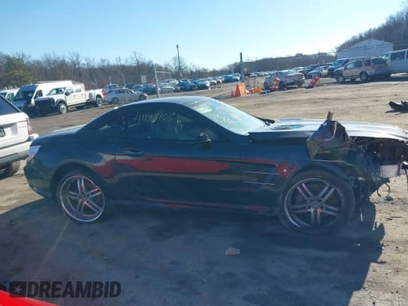 ✅ 2016 Mercedes-Benz SL 400 • VIN: WDDJK6FA1GF040652 • Lot: 41198105. Listed on IAAI with 90,252 mi. Free auction sales archive from the USA and detailed vehicle history report at DreamBid. Image 13.