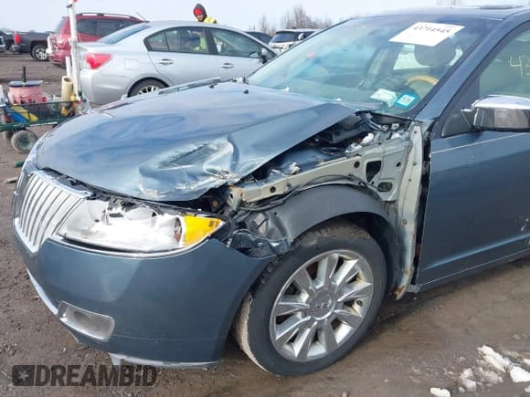 ✅ 2012 Lincoln MKZ • VIN: 3LNHL2JC3CR810544 • Lot: 43714545. Wystawiony na IAAI z przebiegiem 142 686 mil. Bezpłatny archiwum sprzedaży aukcyjnych z USA i szczegółowy raport historii pojazdu na DreamBid. Zdjęcie 6.