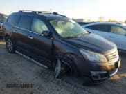 ✅ 2015 Chevrolet Traverse LT • VIN: 1GNKVHKD9FJ314801 • Lot: 43559276. Wystawiony na IAAI z przebiegiem 107 505 mil. Bezpłatny archiwum sprzedaży aukcyjnych z USA i szczegółowy raport historii pojazdu na DreamBid. Zdjęcie 1.