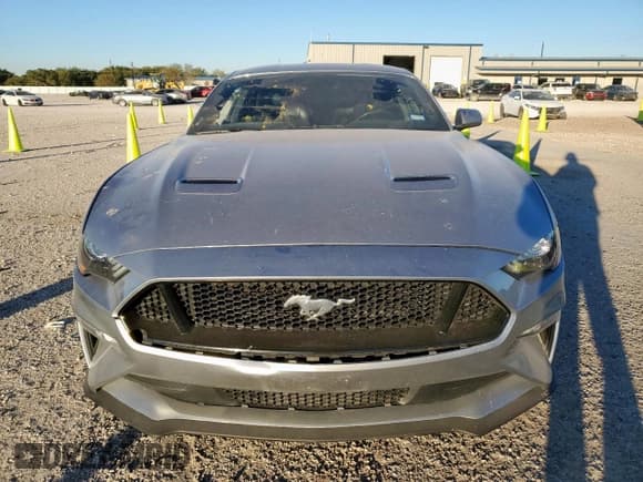 ✅ 2021 Ford Mustang GT Premium • VIN: 1FA6P8CF2M5125200 • Лот: 90853685. Опубликован ранее на Copart с пробегом 88 121 миль. Бесплатный доступ к архиву аукционных продаж из США и подробный отчёт об истории автомобиля на DreamBid. Изображение 5.