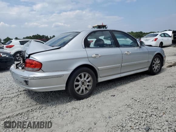 ✅ 2004 Hyundai Sonata GLS • VIN: KMHWF35H54A082926 • Lot: 63871905. Listed on Copart with 115,394 mi. Free auction sales archive from the USA and detailed vehicle history report at DreamBid. Image 3.